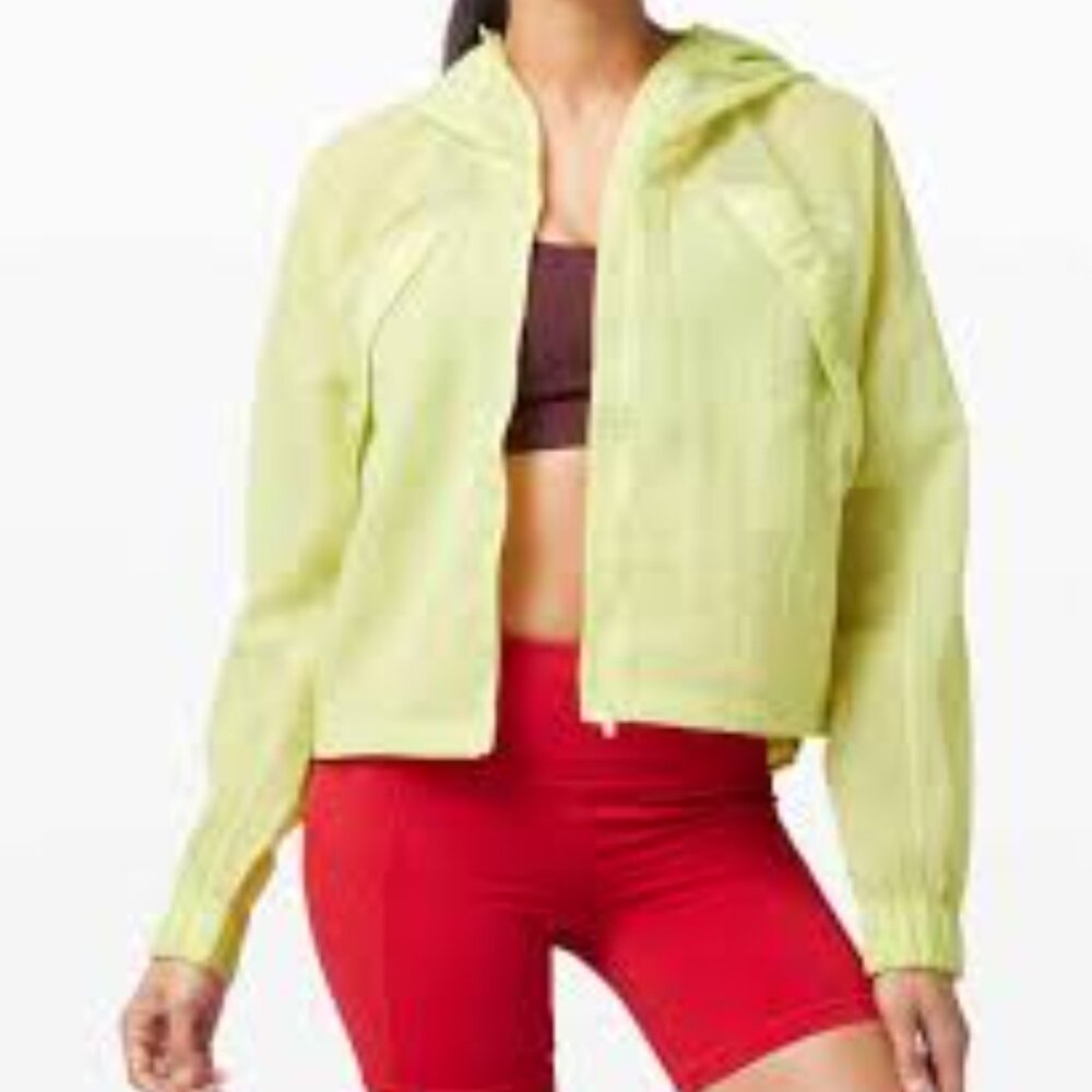 Lululemon Size 6 Clear Intention Cropped Jacket in Lemon Vibe Neon Yellow Green